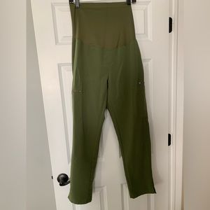 FIGS Maternity Scrubs Pants in Green